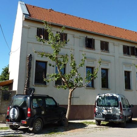 Vadaszkuert Vendegfogado Alsonyek Zewnętrze zdjęcie